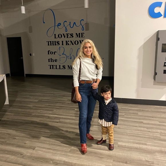 Meet your Posher, Celeste - Picture 8 of 12